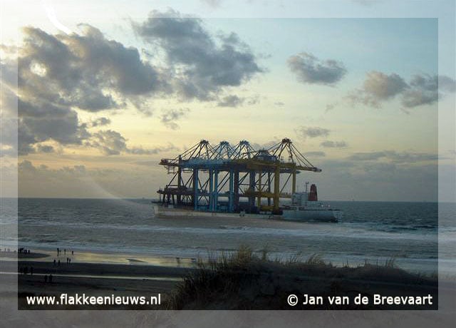 KNRM met windkracht 10 uitgevaren
