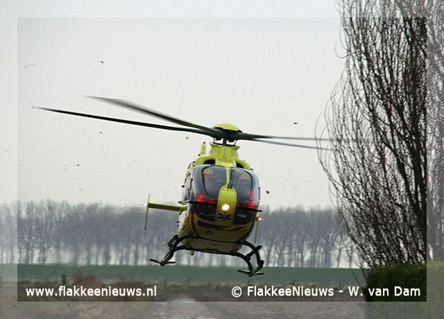 Traumaheli vliegt voor bedrijfsongeval