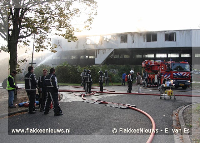 Grote brand op terrein Hernesseroord