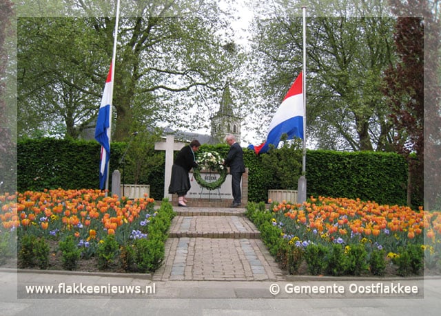 Oostflakkee gedenkt vrijheid en hen die hun leven gaven