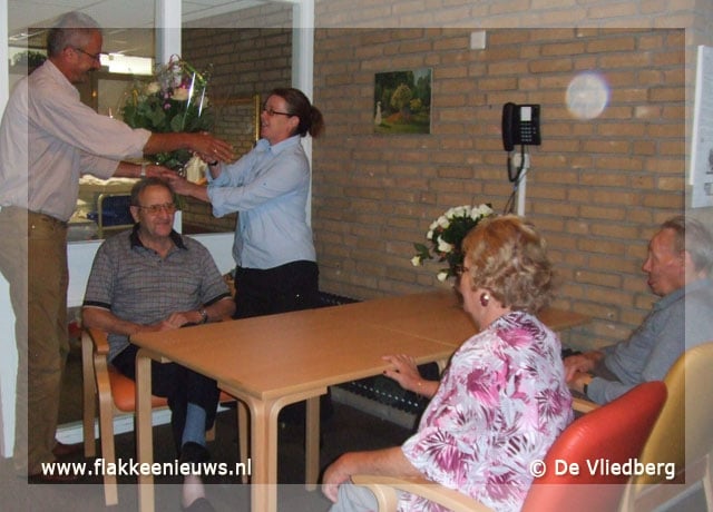 Ontmoetingsplek Vliedberg geschonken