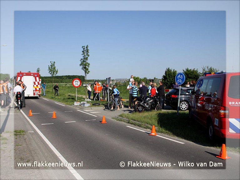 Auto te water in Middelharnis