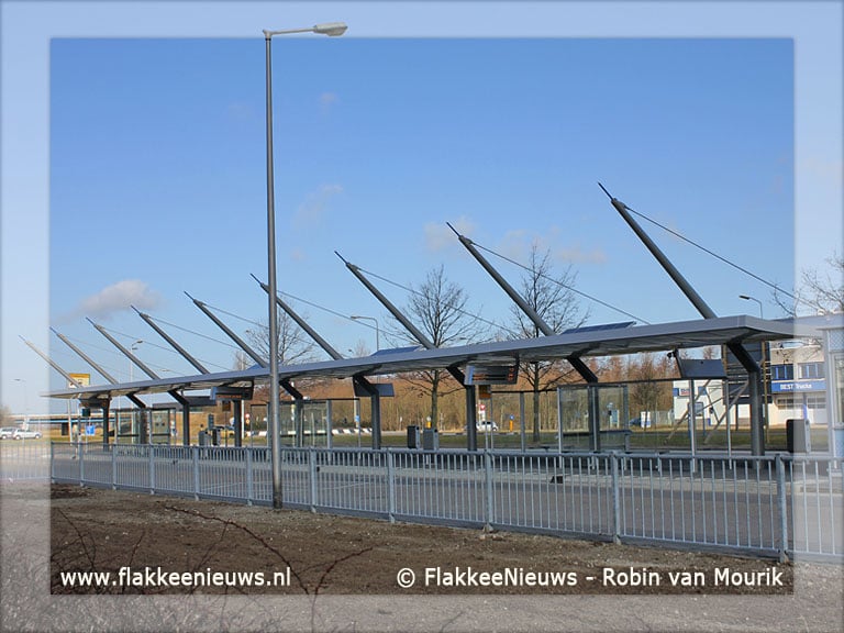 Officiële opening busstation Oude-Tonge
