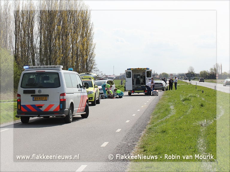 Fietser geschept parallelweg N215