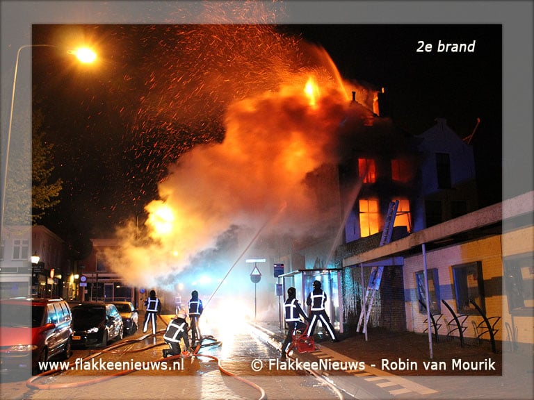 Tweemaal uitslaande brand in woonhuis Sommelsdijk