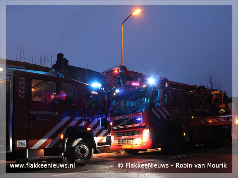 Vuurspuwende schoorsteen in Dirksland
