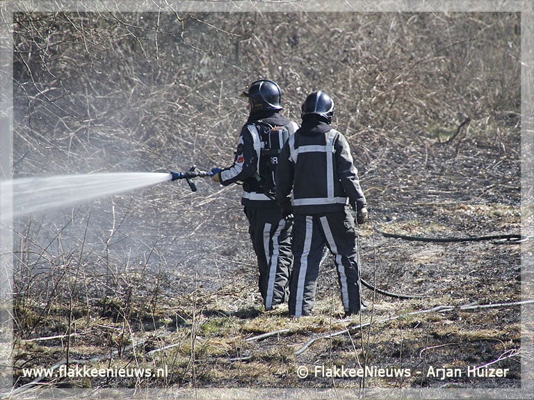 Handen vol aan buitenbrand Ouddorp