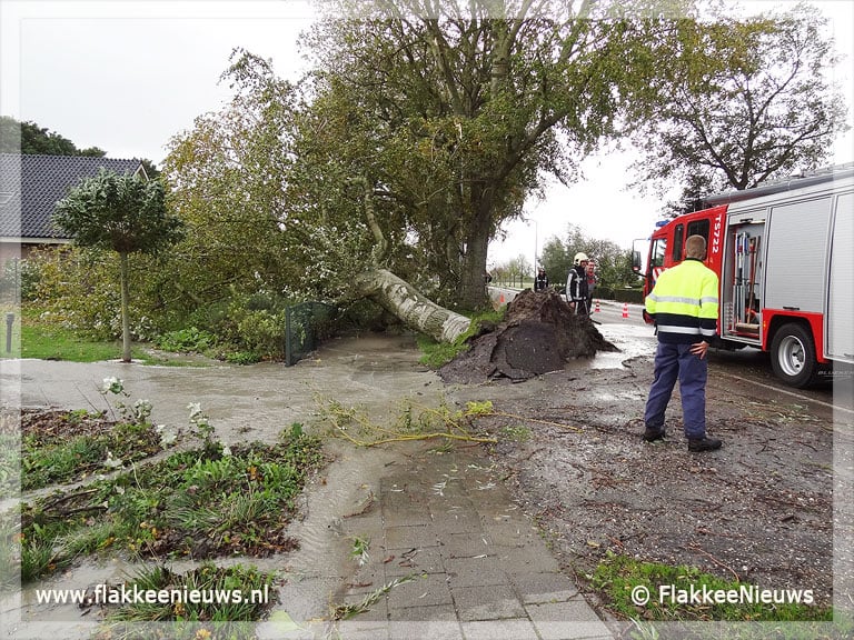 Storm raast over het eiland