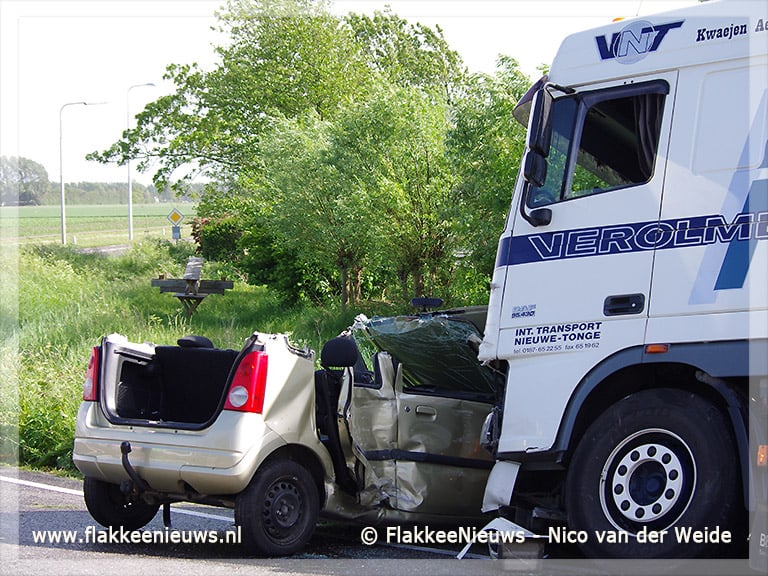 Ongeval met beknelling N215 Melissant