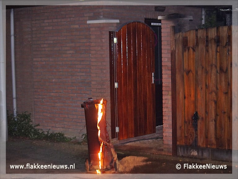 Zes brandstichtingen in een nacht