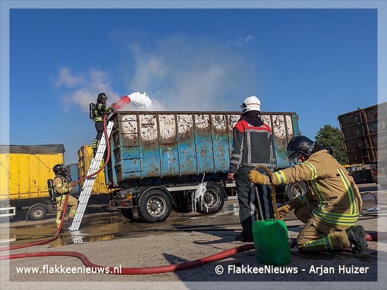 Aanhanger in brand