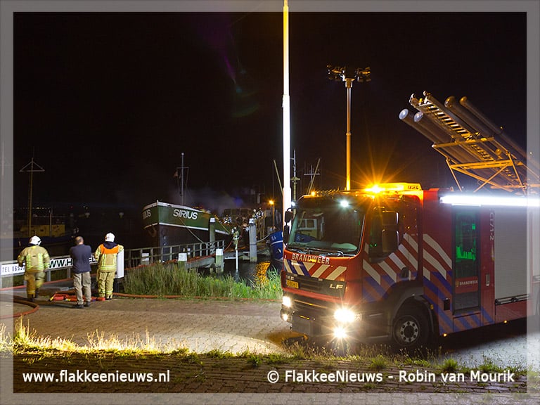 Scheepsbrand in Stellendamse haven