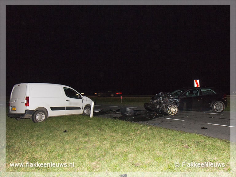 Gewonde bij frontale aanrijding nabij Oude-Tonge
