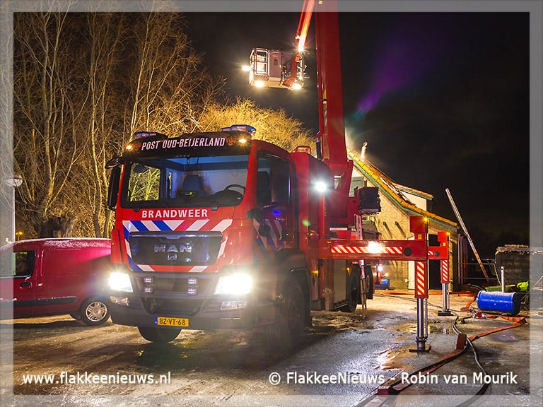 Brand in paardenstal en problemen door gladheid