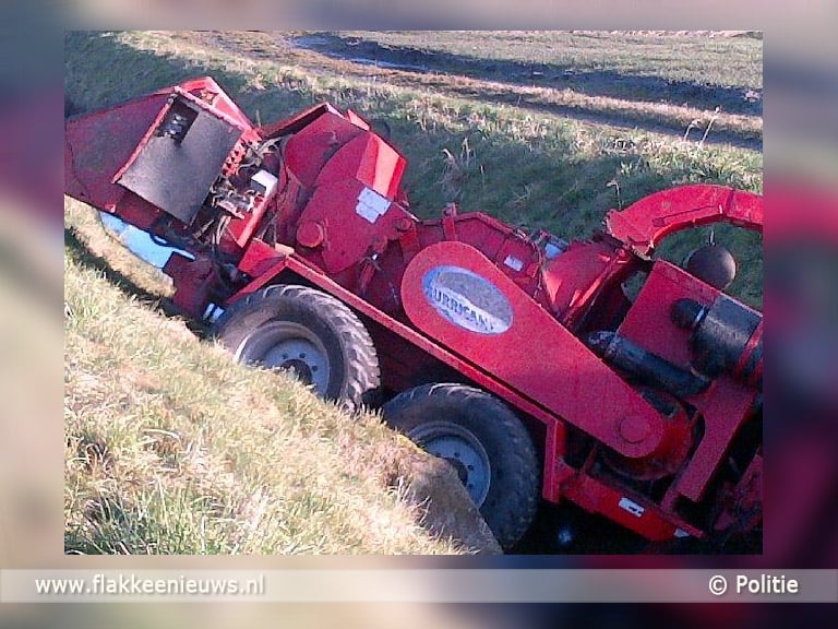 Tractor verliest aanhanger