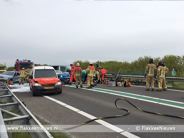 N59 afgesloten vanwege groot ongeval