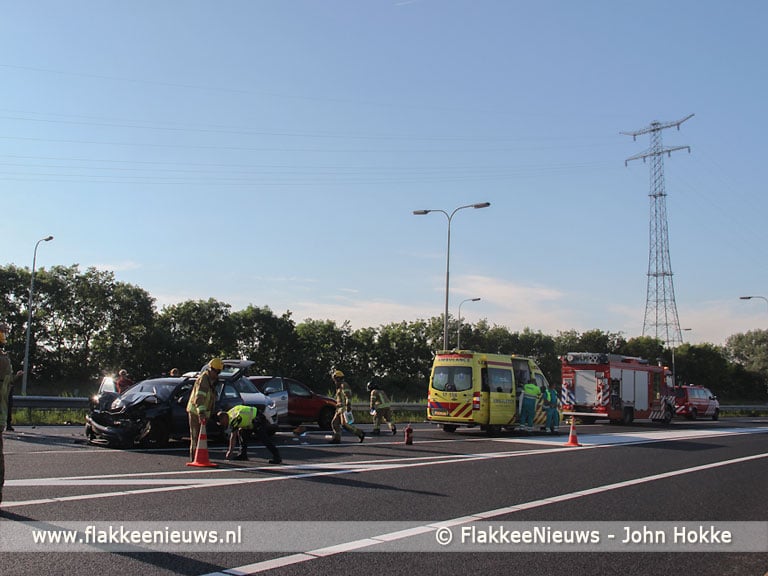 Drie auto's betrokken bij ongeval A29