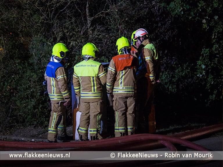 Zeer grote brand in paardenschuur Sommelsdijk