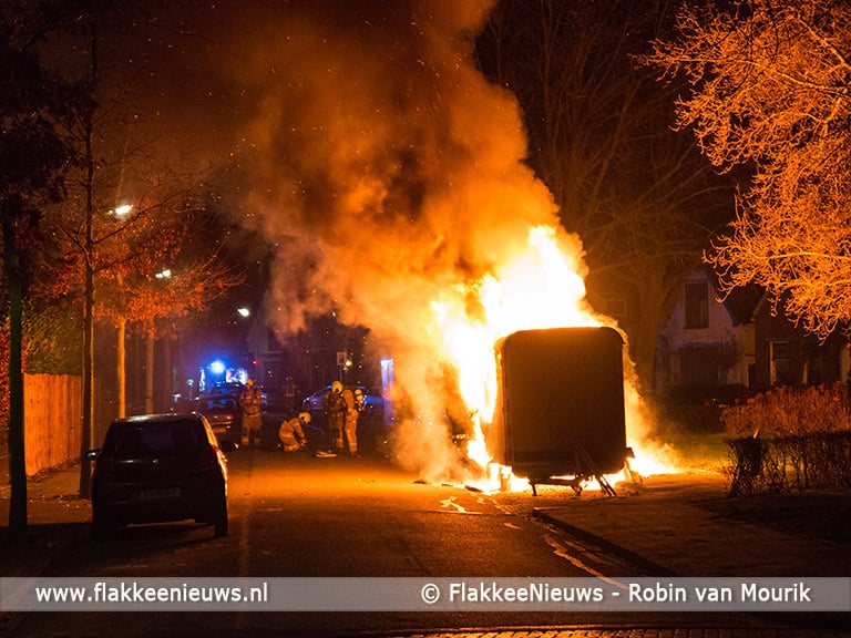 Bouwkeet in Middelharnis brandt volledig uit