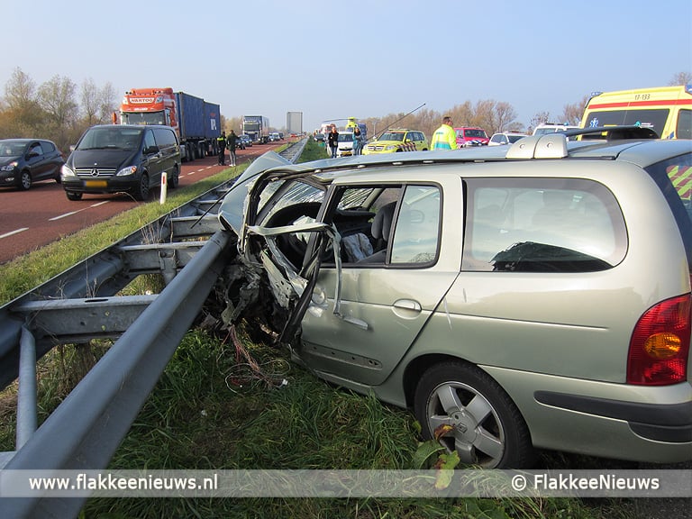 Ongeval met beknelling op N59 Hellegatsplein