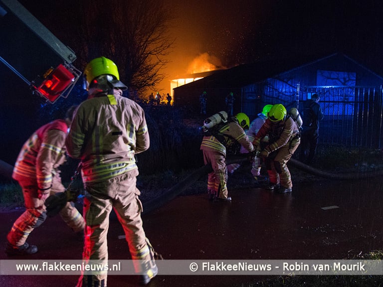 Caravans uitgebrand en zwaar beschadigd in Middelharnis