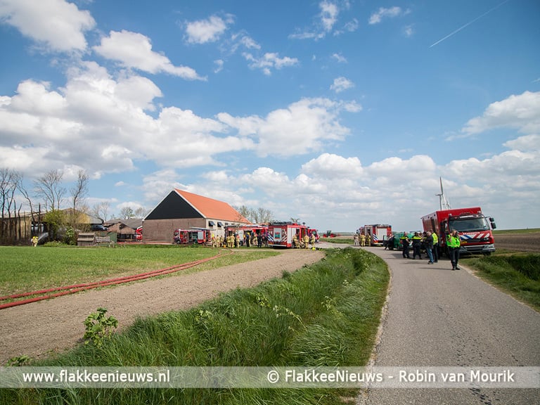 Zeer grote brand tussen Herkingen en Nieuwe-Tonge