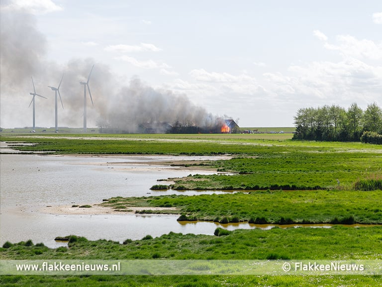 Zeer grote brand tussen Herkingen en Nieuwe-Tonge