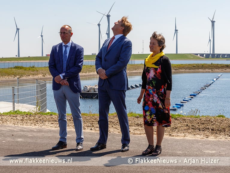 Koning Willem-Alexander bezoekt Windpark Krammer