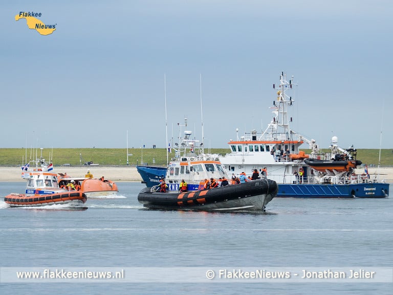 KNRM Stellendam in actie bij evacuatieoefening Maasvlakte