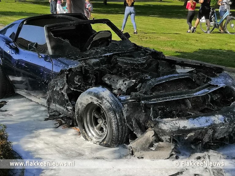 Recent opgeknapte Oldtimer in vlammen op