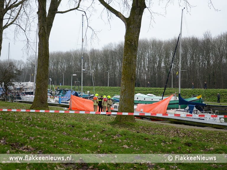 Stoffelijk overschot gevonden in haven Middelharnis