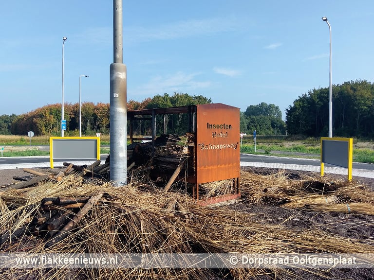 Insectenhotel uitgebrand bij Ooltgensplaat