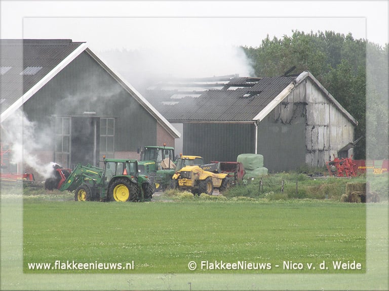 Grote brand in loods Dirksland