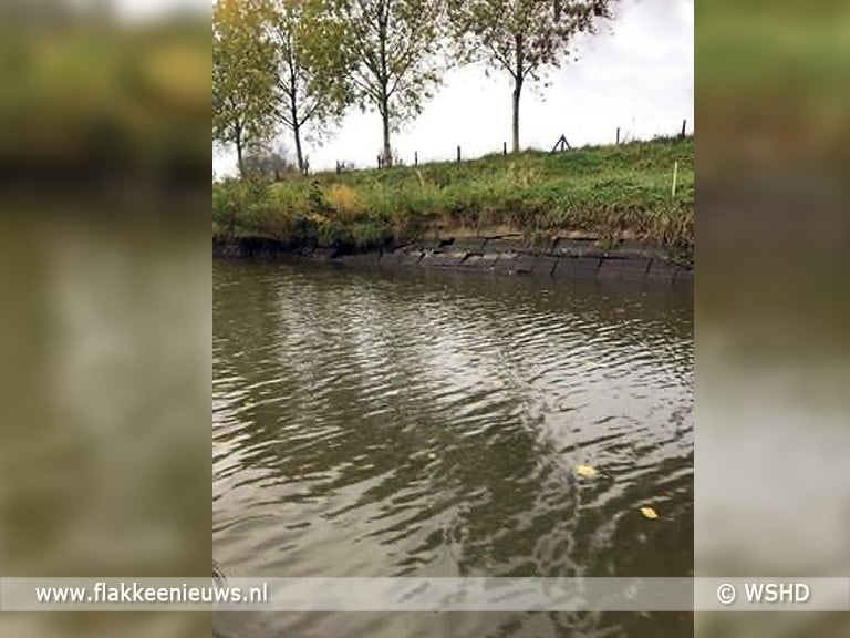 Waterschap herstelt de oevers van Havenkanaal in Dirksland