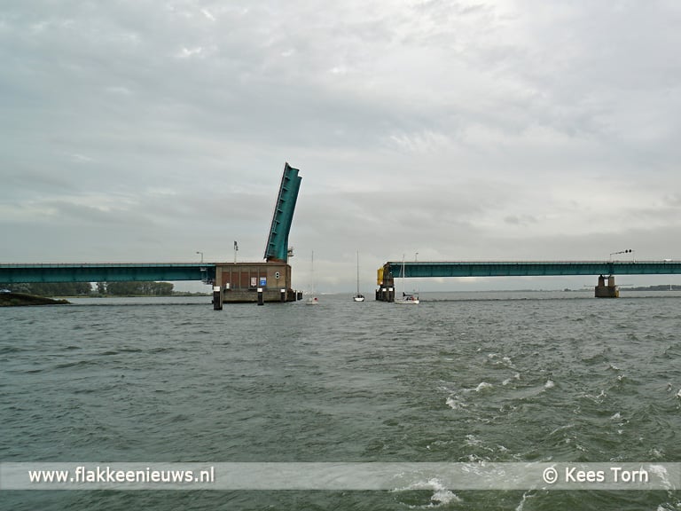 Twee rijstroken Haringvlietbrug en 50km/u vanaf 23 augustus