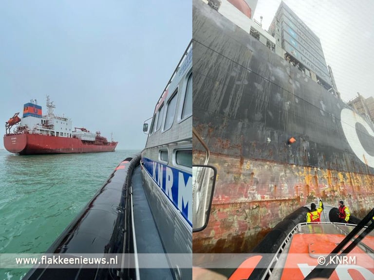 KNRM bezorgt kerstbroden en kindertekeningen per reddingboot