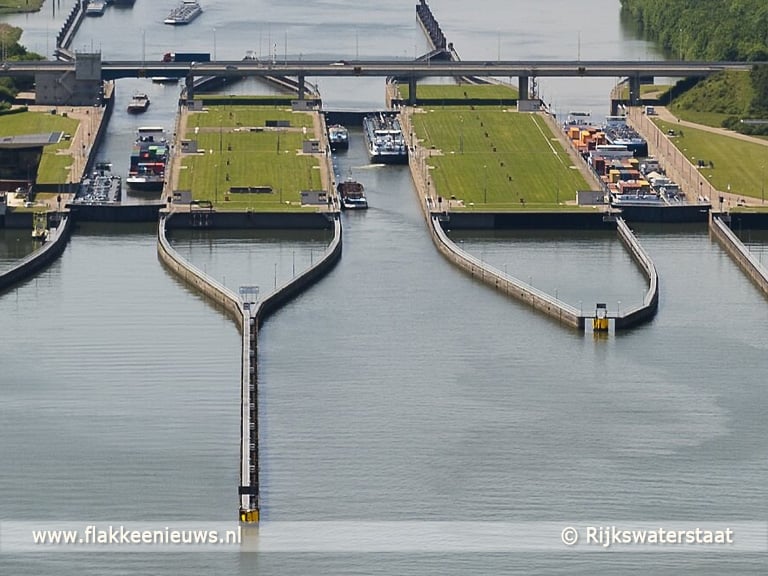 Drie koperdieven aangehouden bij Volkeraksluizen