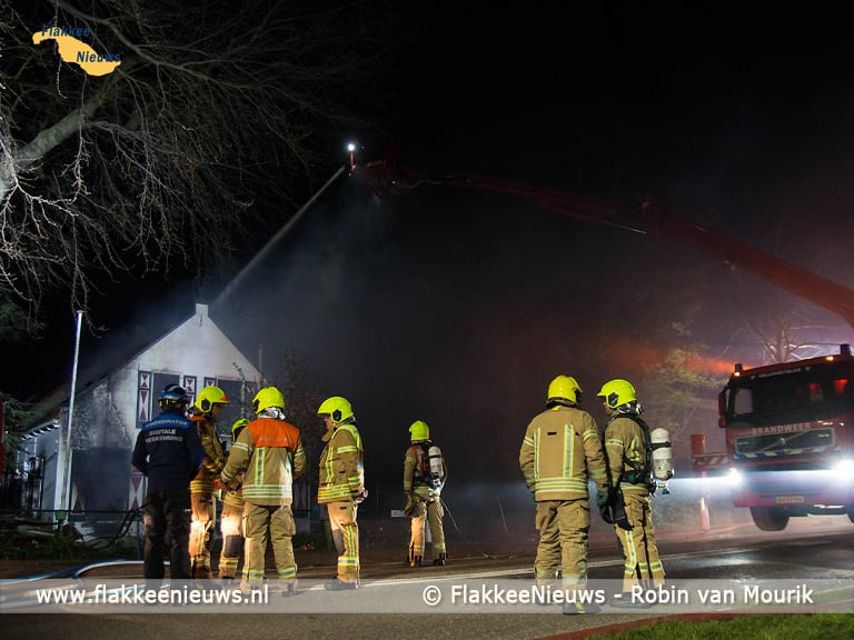 Zeer grote brand in Dirkslandse woning