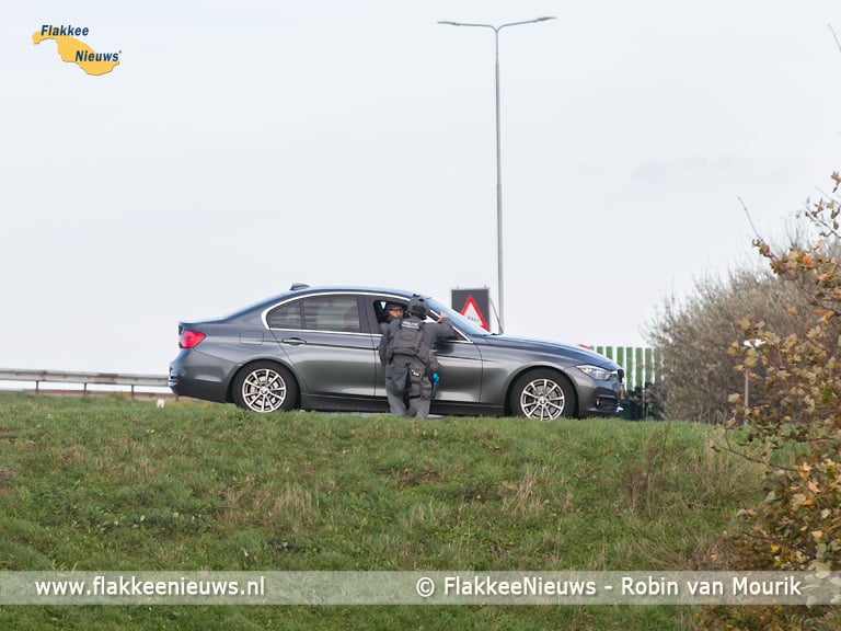 Grote oefening met Dienst Speciale Interventies bij Haringvlietsluizen