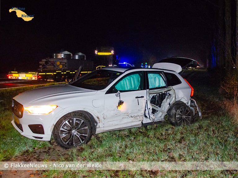Vijf voertuigen betrokken bij kettingbotsing N59 Oude-Tonge