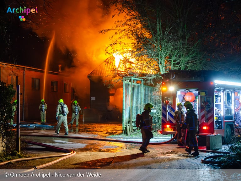 Uitslaande brand in woonhuis Oude-Tonge