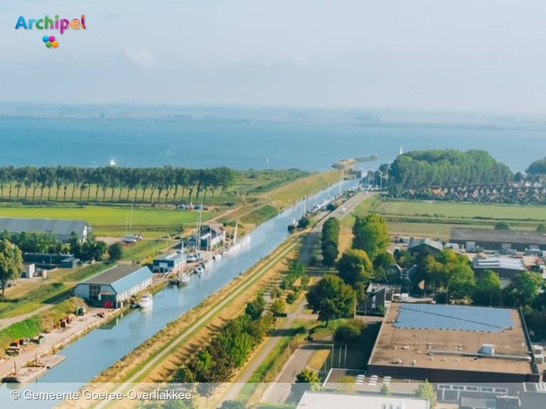 Schutsluis Middelharnis dicht in juni