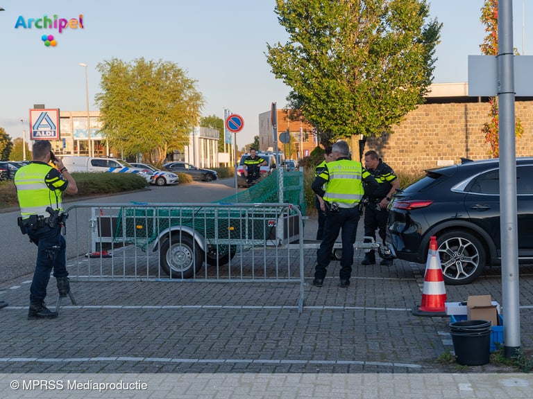 Scooter ontsnapt met hoge snelheid tijdens verkeerscontrole