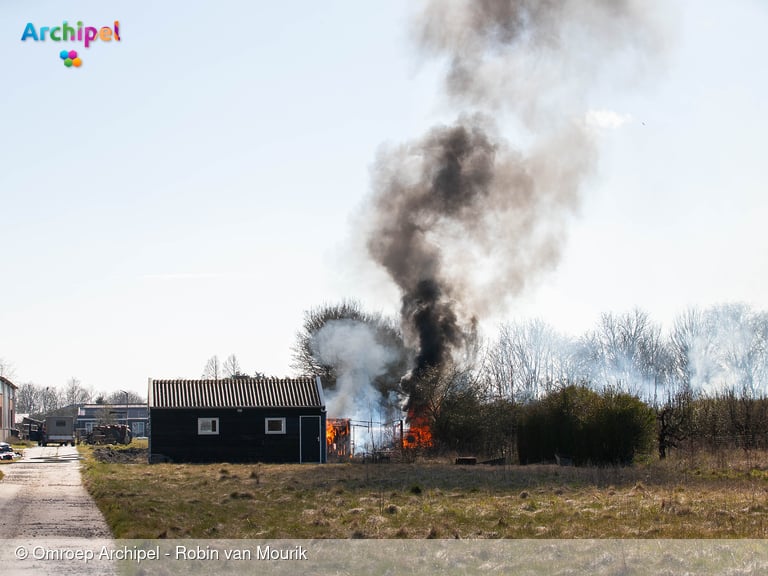 Brand in schuurtje aan de Molenlaan in Sommelsdijk