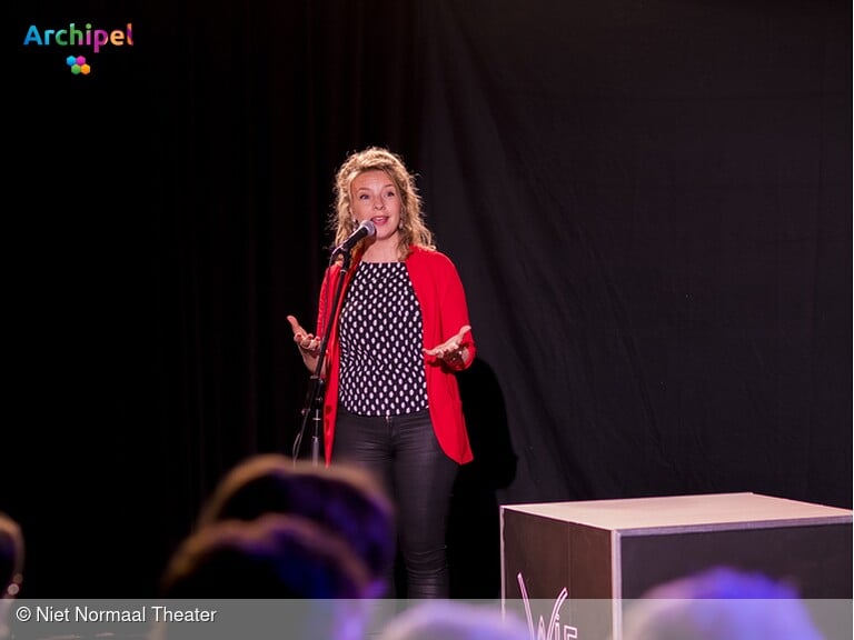 Marije maakt theater met mix van statushouders en eilanders