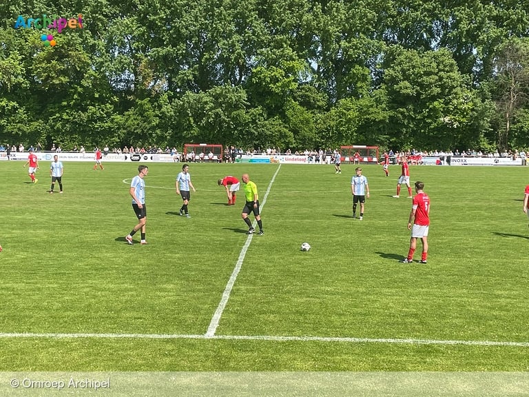 Stellendam strijdend ten onder tegen DVV'09