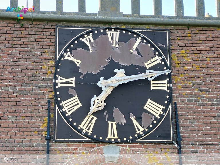 Kerktoren van Sommelsdijk veilig maar geen toeristische attractie