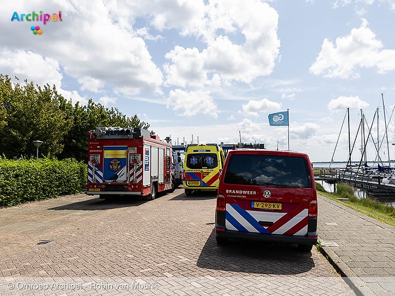Brandweer en KNRM rukken uit voor surfer in nood