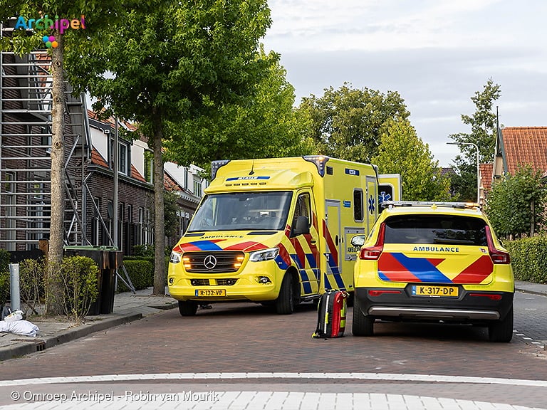 Fietser gewond na aanrijding met bezorgbusje