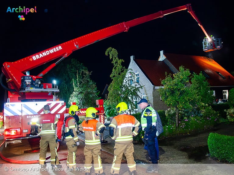 Blikseminslag veroorzaakt brand en schade